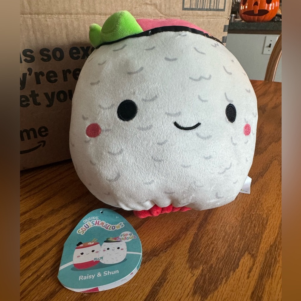 Raisy & Shun Reversible 8” Squishmallow